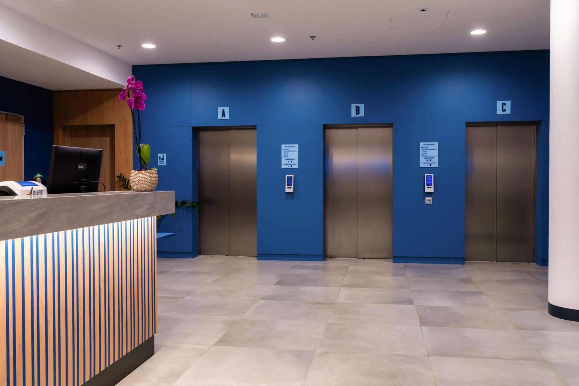 Hampton By Hilton Budapest City Centre Exterior foto