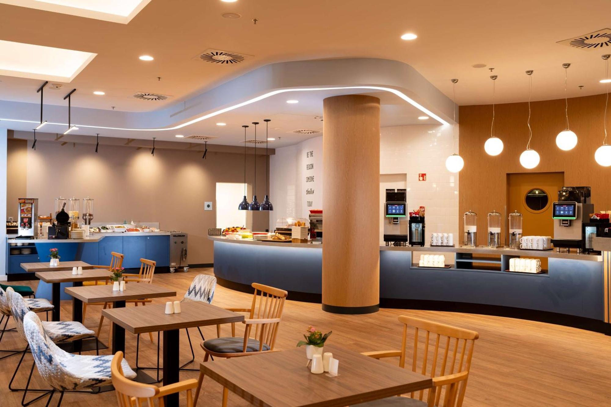 Hampton By Hilton Budapest City Centre Exterior foto