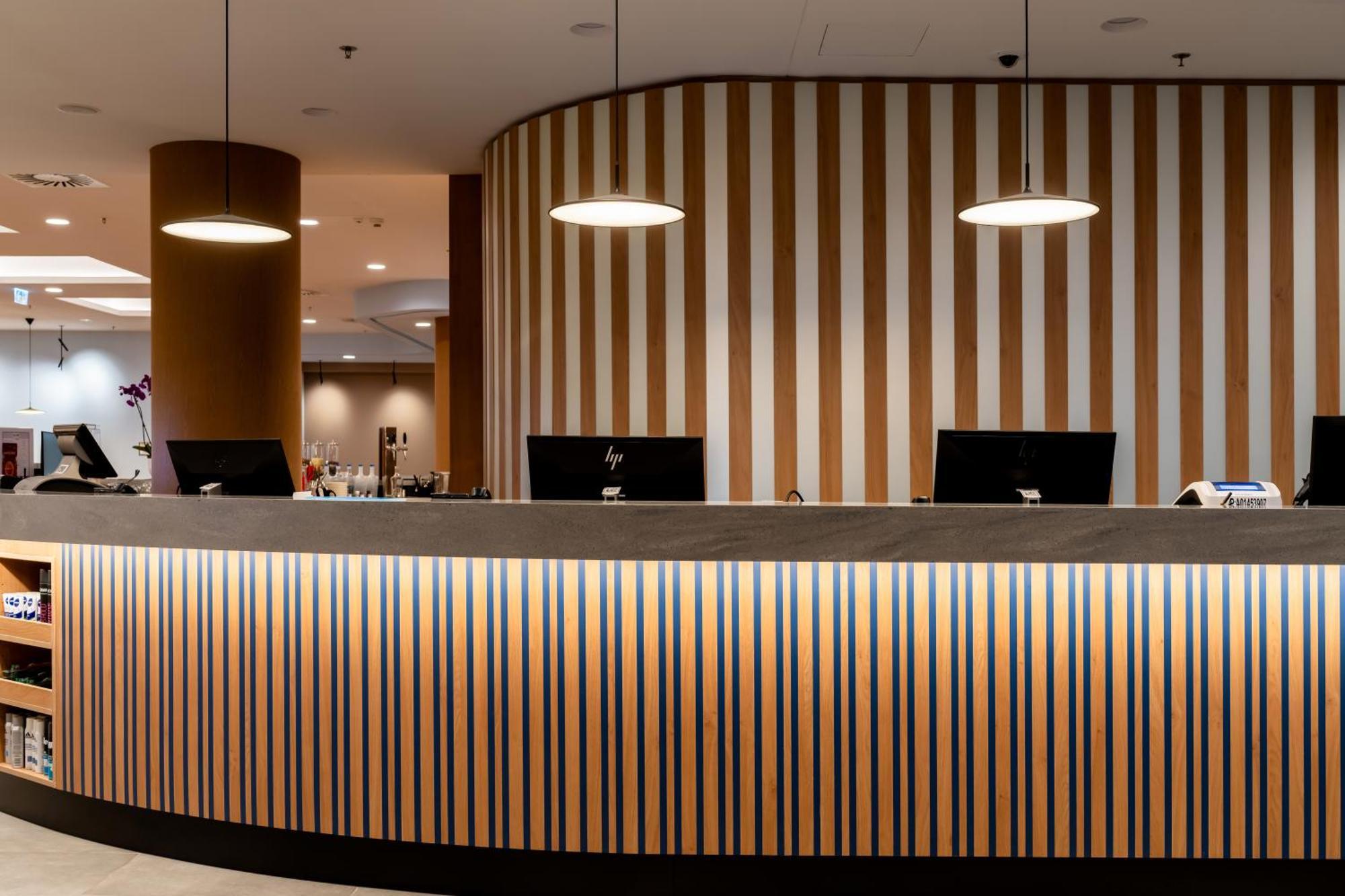 Hampton By Hilton Budapest City Centre Exterior foto