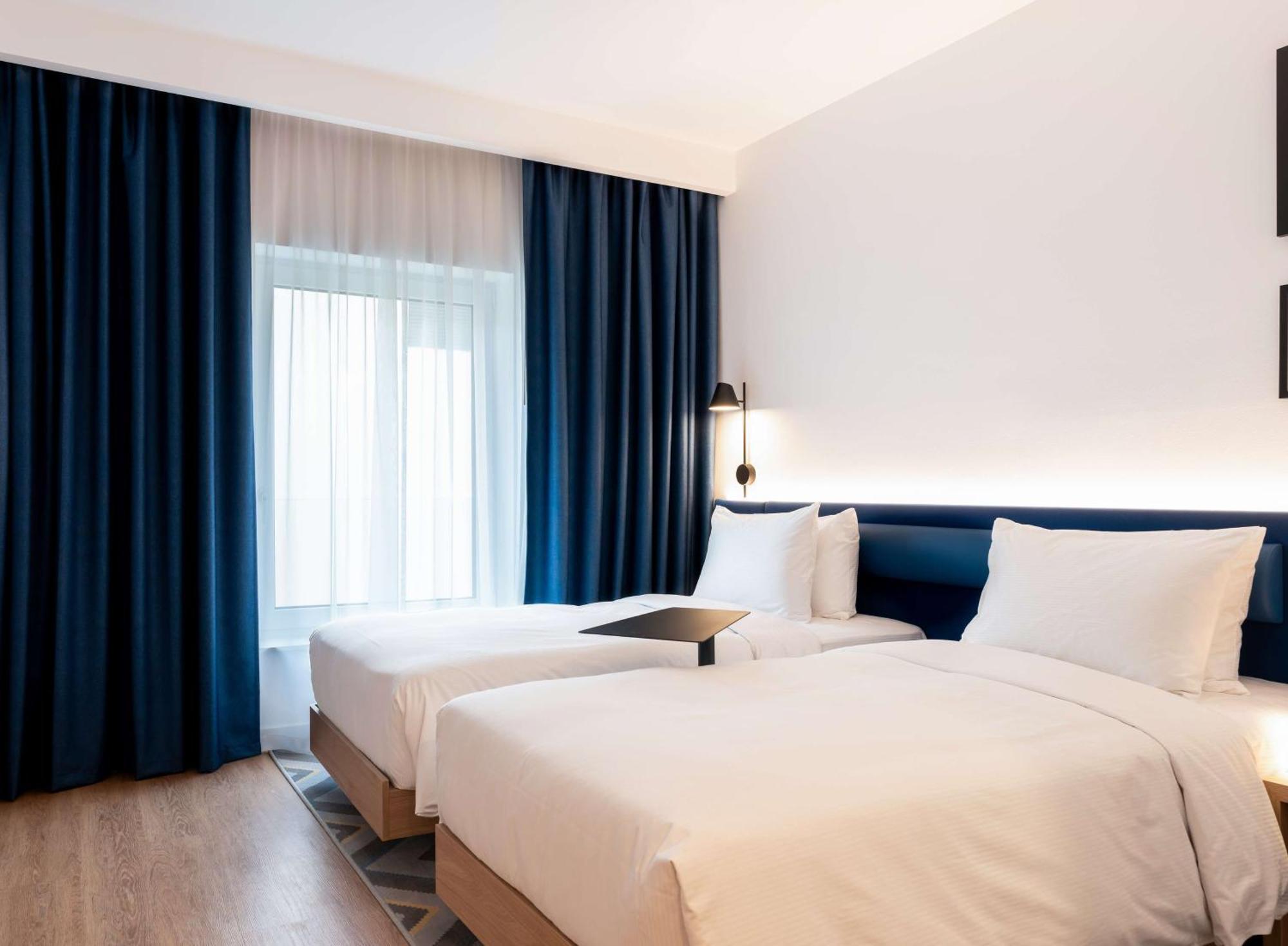 Hampton By Hilton Budapest City Centre Exterior foto